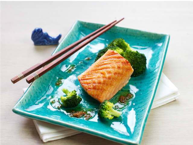 Stekt laks med brokkoli og soyasmør