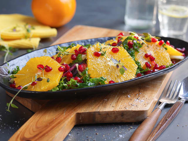 Salat med appelsin og grønnkål