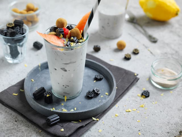 Lakris og bringebærmilkshake