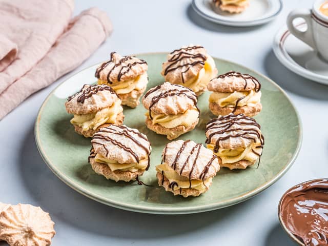 Gule bomber uten egg