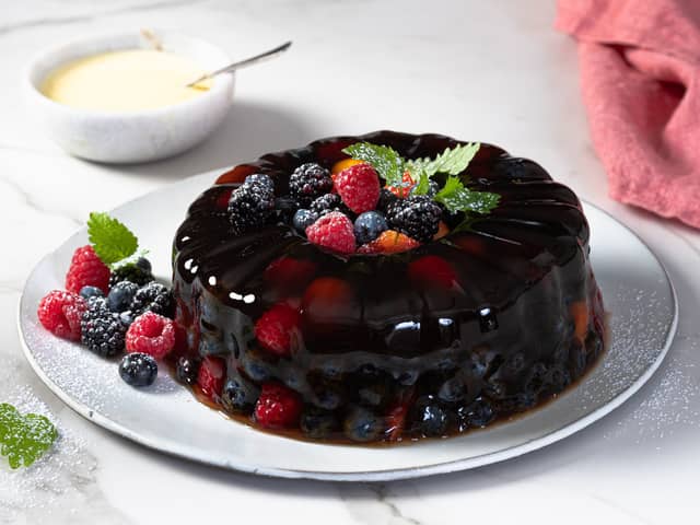 Coca-Cola gelé med bær