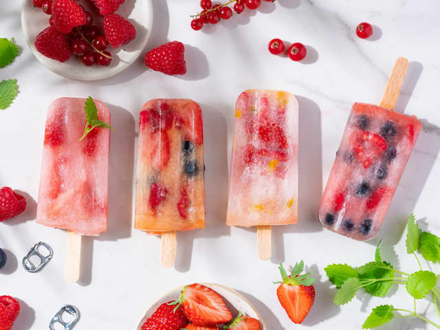 Ispinner av brus og bær