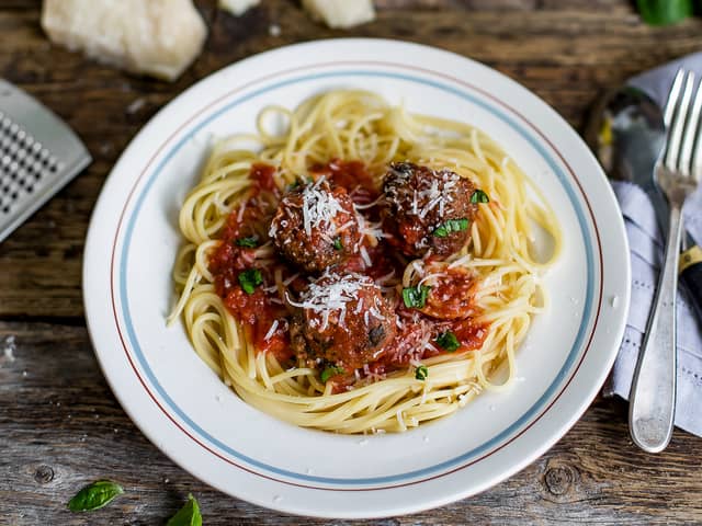 Hjemmelagde italienske kjøttboller