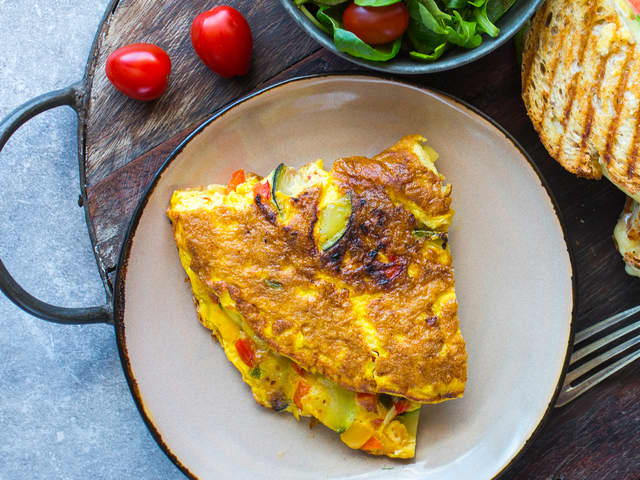 Omelett med paprika og squash