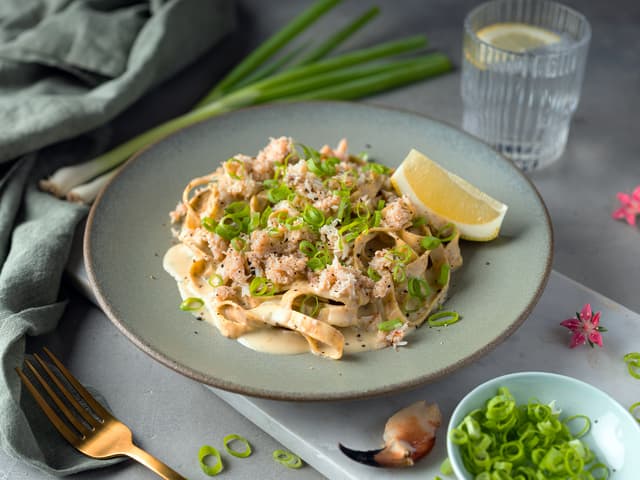 Kremet pasta med krabbe