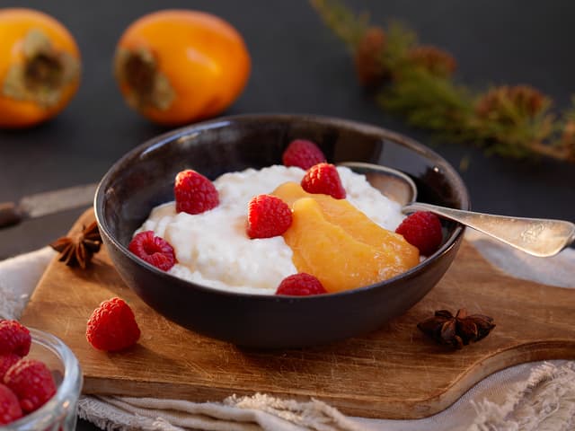 Persimonsaus til riskrem