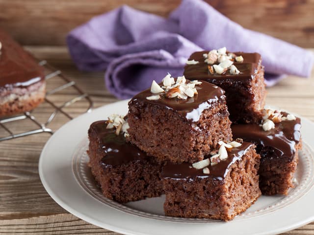Saftig laktosefri sjokoladekake