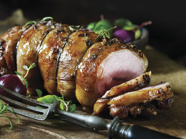 Lammestek fylt med sopp og rosmarin