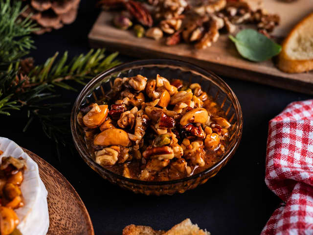 Honningglaserte nøtter