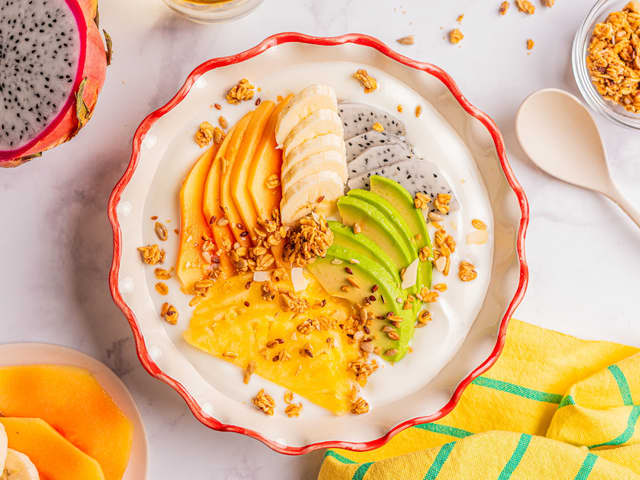 Yoghurtbowl med frukt og granola