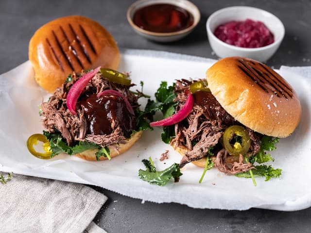Pulled beef burger