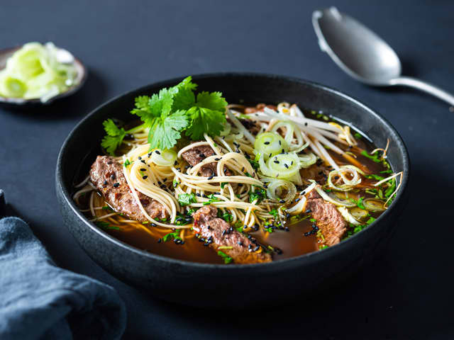 Japansk biffsuppe med nudler