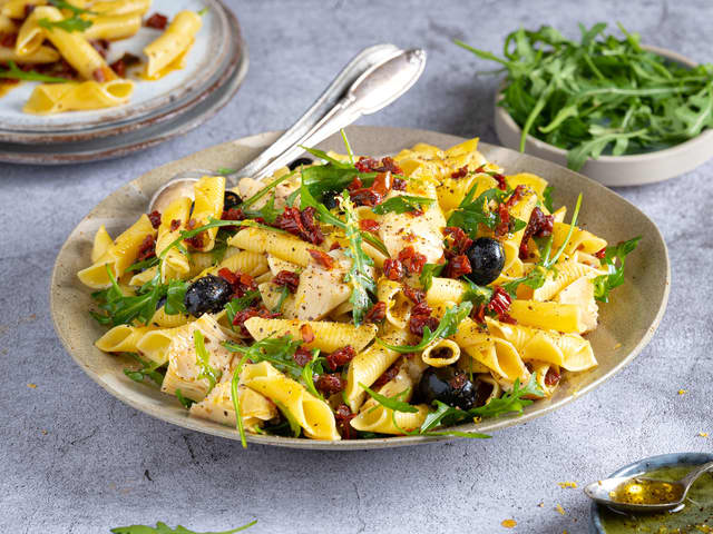 Enkel middelhavspasta med oliven