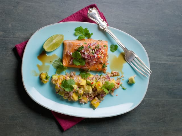 Asiatisk laks med mangosalat
