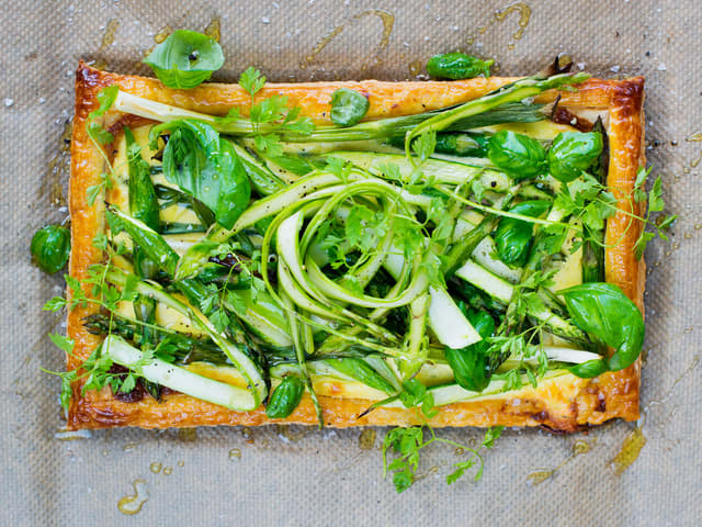 Asparges- og vårløkterte