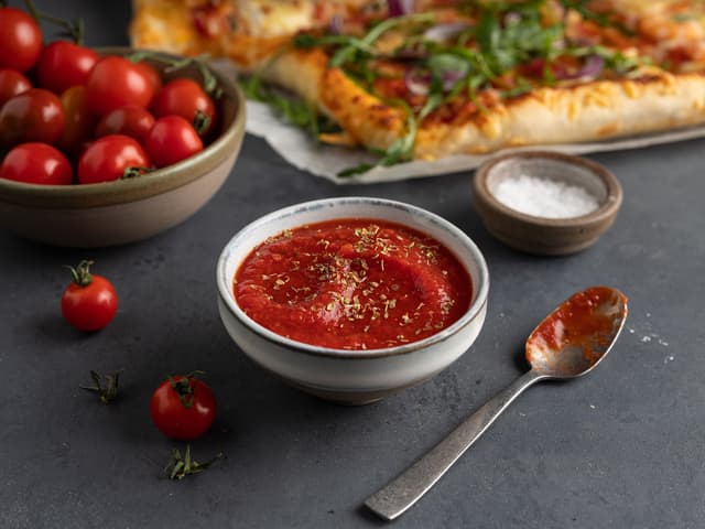 Hjemmelaget pizzasaus