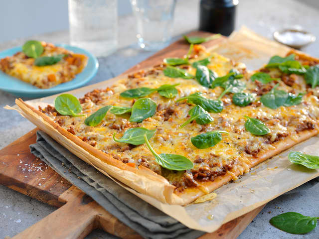 Enkel pizza med karbonadedeig