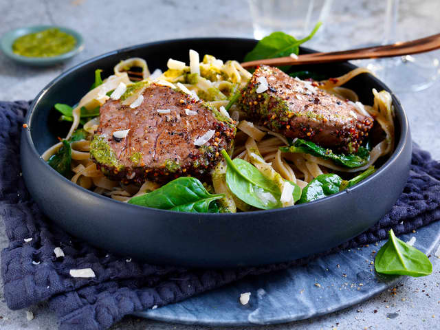 Pasta med indrefilet og pesto