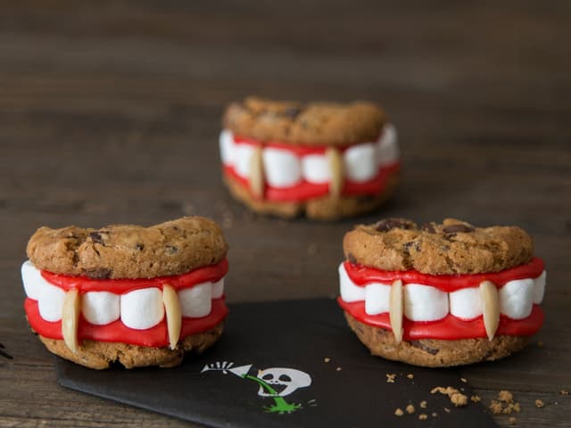 Vampyrgebiss til Halloween