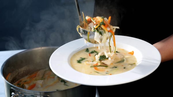 Asiatisk kyllingsuppe Asiatisk kyllingsuppe