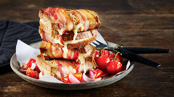 Grillet brød med bacon Grillet brød med bacon