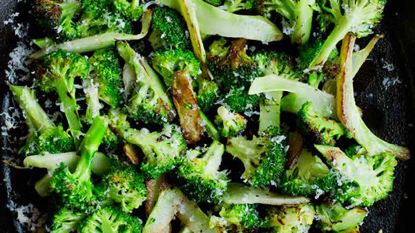 Stekt brokkoli med parmesan Stekt brokkoli med parmesan