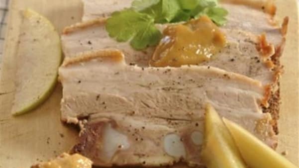 Smørbrød med ribbe og stappe Smørbrød med ribbe og stappe