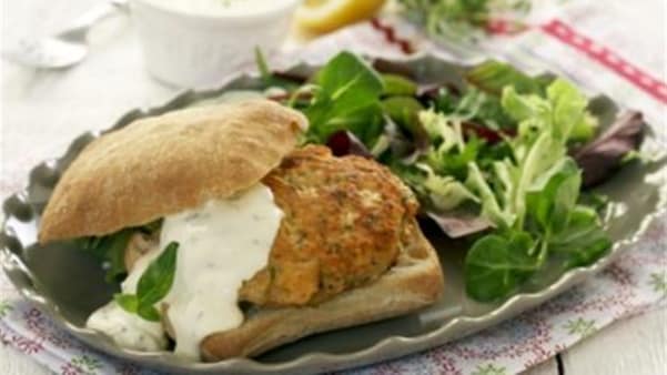 Lakseburger med urter Lakseburger med urter