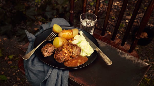 Brun saus til kjøttkaker Brun saus til kjøttkaker