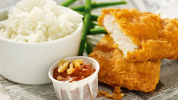 Fish & crisp med spennende crunchy ketchup og jasminris Fish & crisp med spennende crunchy ketchup og jasminris