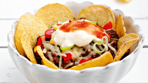 Nachos med kjøttdeig og ost Nachos med kjøttdeig og ost