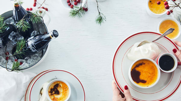 Karamellpudding med saus Karamellpudding med saus