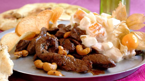 Biff med cashewnøtter Biff med cashewnøtter
