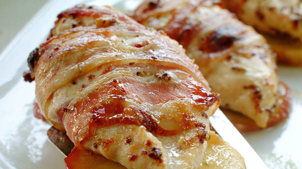 Kyllingfilet med eple og bacon Kyllingfilet med eple og bacon