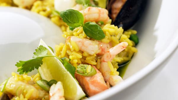Paella med reker og torsk Paella med reker og torsk