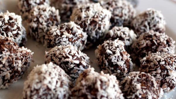Sjokoladeboller med kokos Sjokoladeboller med kokos