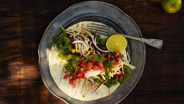 Burritos med hjemmelaget kjøttsaus Burritos med hjemmelaget kjøttsaus