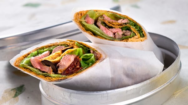 Wrap med biffstrimler Wrap med biffstrimler