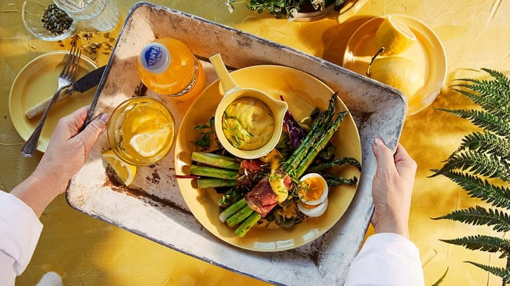 Asparges med Stranda spekeskinke