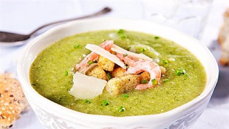 Brokkolisuppe med reker