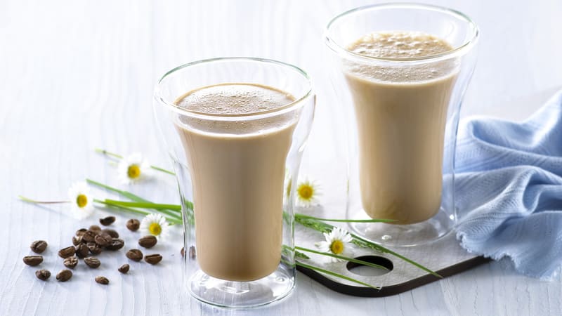 Fløyelsdrikk med kaffe