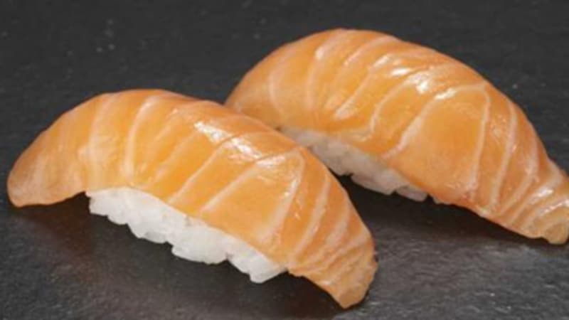 Nigiri-sushi med laks