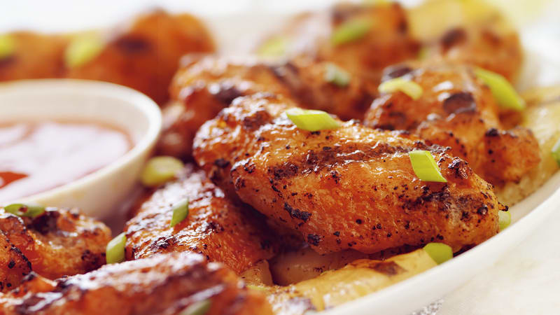 Buffalo wing dings med blåmuggostdressing