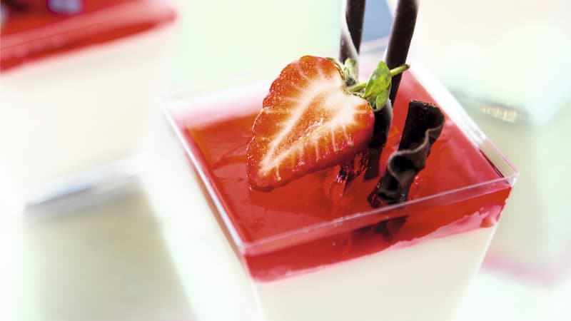 Panna Cotta med bringebærsaus