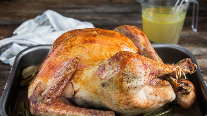 Helstekt kalkun med stuffing