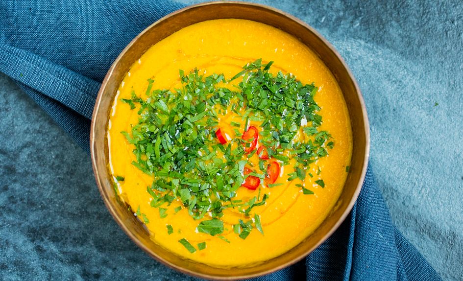 Gulrotsuppe med chili, appelsin og ingefær Gulrotsuppe med chili, appelsin og ingefær