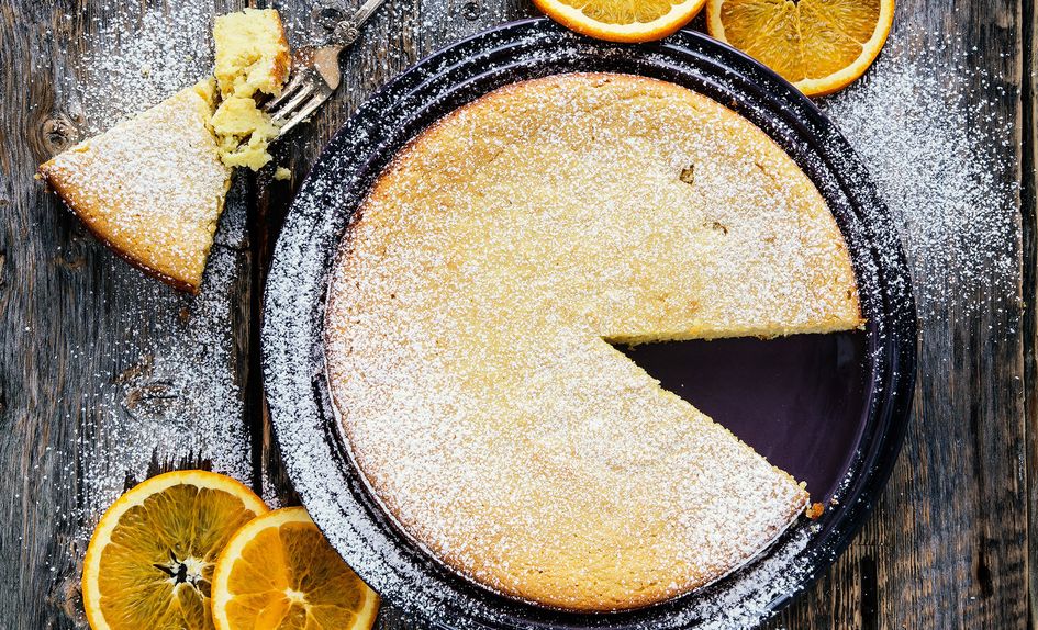 Mandelmelkake med appelsin, ricotta og hvit sjokolade Mandelmelkake med appelsin, ricotta og hvit sjokolade