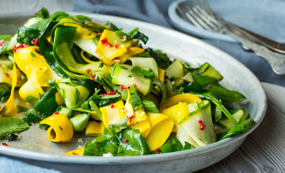 Squash- og spinatsalat Squash- og spinatsalat
