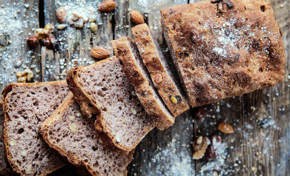 Grovt nøttebrød Grovt nøttebrød