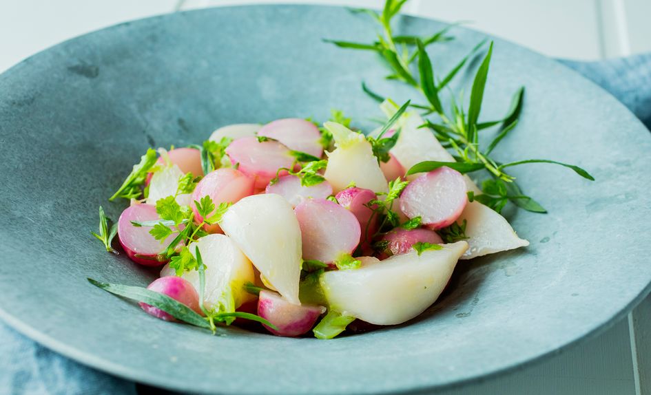 Smørkokte neper og reddiker Smørkokte neper og reddiker